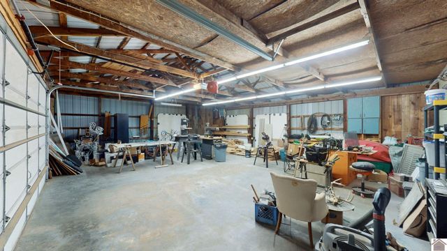 223 Circle Drive, Mayfield, KY 42066