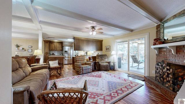 223 Circle Drive, Mayfield, KY 42066