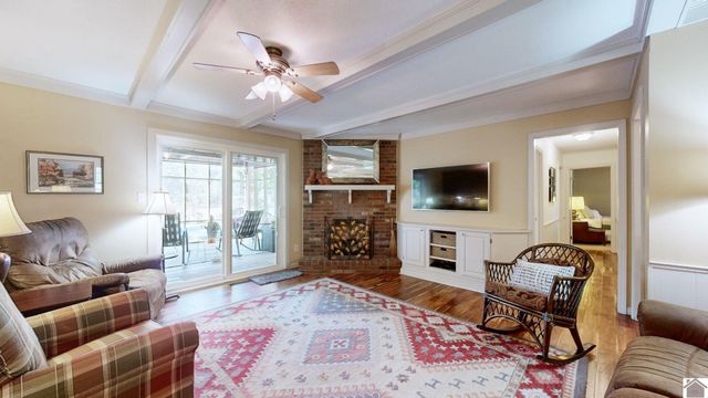 223 Circle Drive, Mayfield, KY 42066