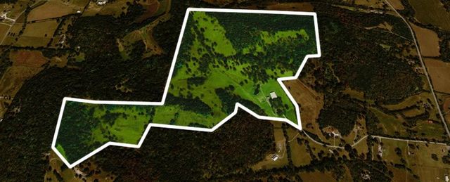 54 Warden Rd, Fayetteville, TN 37334