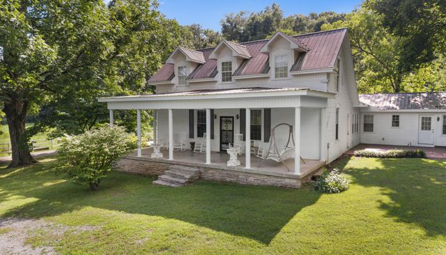 54 Warden Rd, Fayetteville, TN 37334