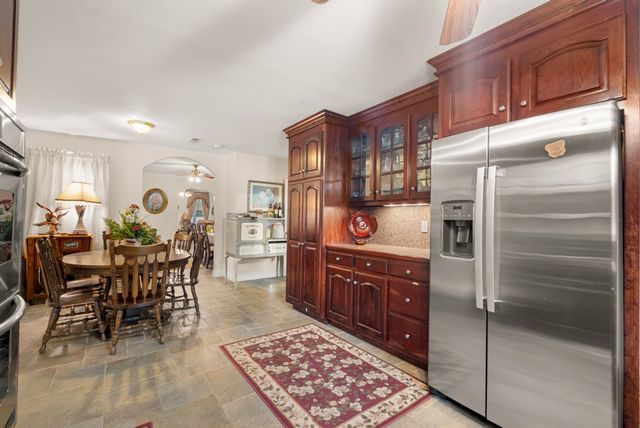 54 Warden Rd, Fayetteville, TN 37334
