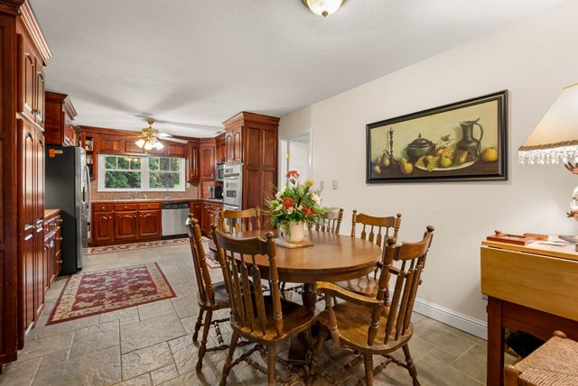 54 Warden Rd, Fayetteville, TN 37334
