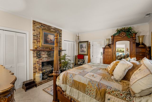 54 Warden Rd, Fayetteville, TN 37334