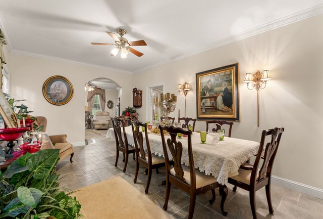 54 Warden Rd, Fayetteville, TN 37334