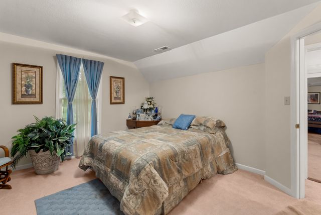 54 Warden Rd, Fayetteville, TN 37334
