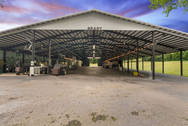 54 Warden Rd, Fayetteville, TN 37334