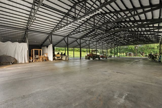 54 Warden Rd, Fayetteville, TN 37334