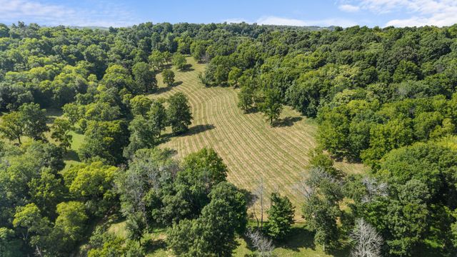 54 Warden Rd, Fayetteville, TN 37334