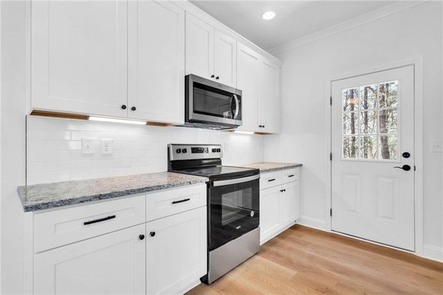 207 Riverstone Commons Circle, Canton, GA 30114