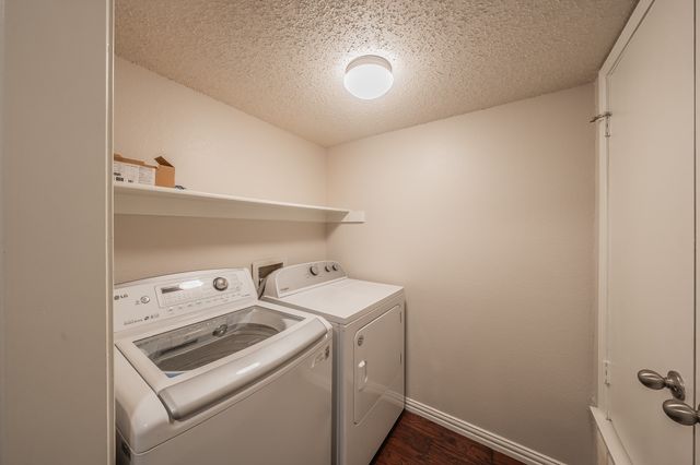 6402 Valleybrooke Court, Arlington, TX 76001
