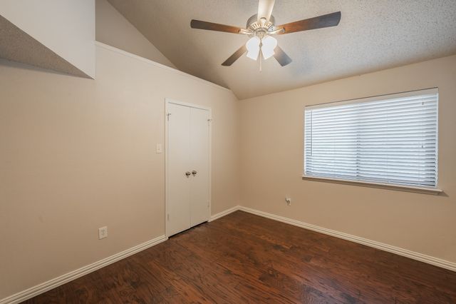 6402 Valleybrooke Court, Arlington, TX 76001