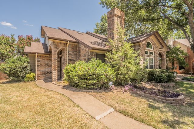 6402 Valleybrooke Court, Arlington, TX 76001