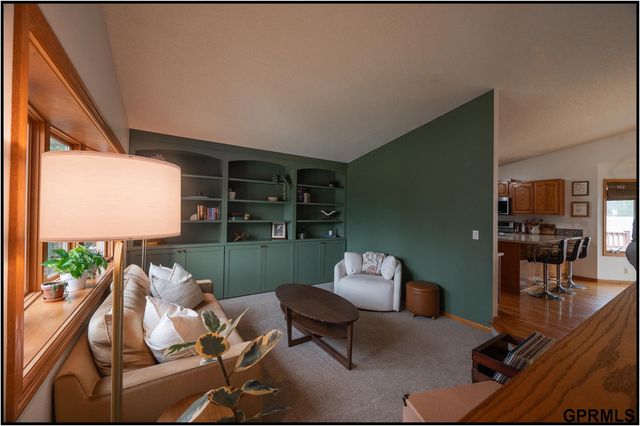 4525 Elk Ridge Road, Lincoln, NE 68516