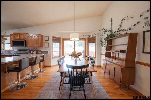 4525 Elk Ridge Road, Lincoln, NE 68516