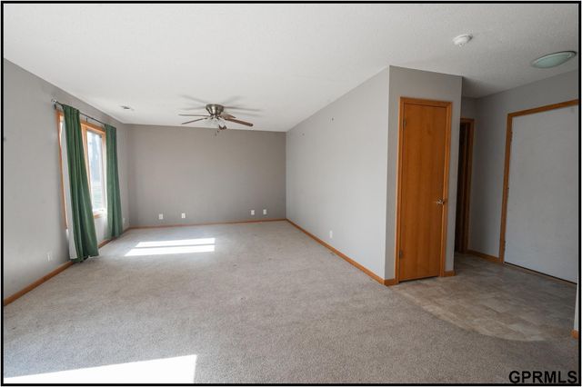 4525 Elk Ridge Road, Lincoln, NE 68516