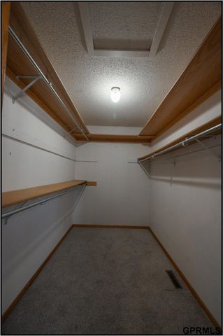 4525 Elk Ridge Road, Lincoln, NE 68516