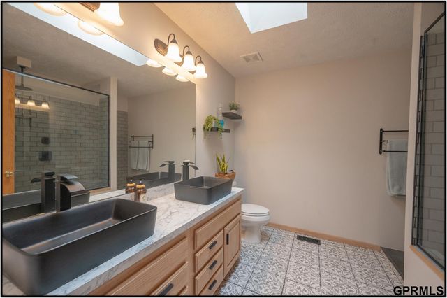 4525 Elk Ridge Road, Lincoln, NE 68516