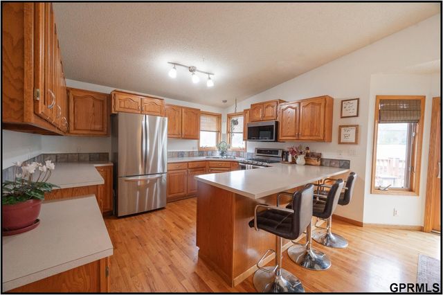 4525 Elk Ridge Road, Lincoln, NE 68516