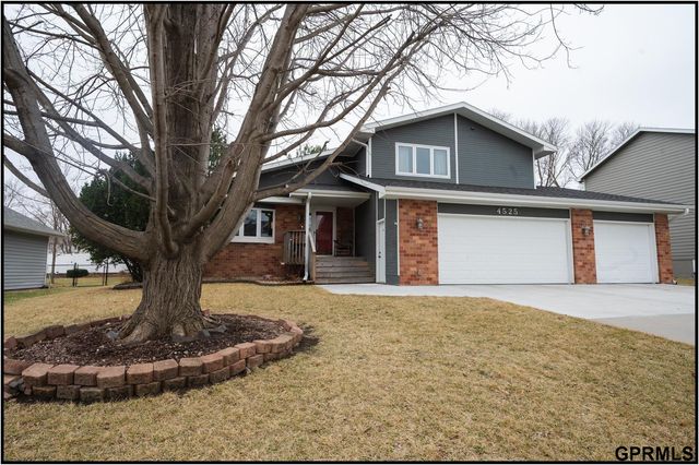 4525 Elk Ridge Road, Lincoln, NE 68516
