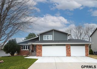4525 Elk Ridge Road, Lincoln, NE 68516