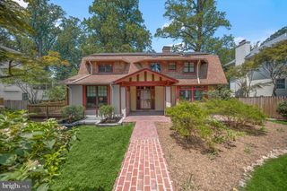 4215 LORCOM LN, Arlington, VA 22207