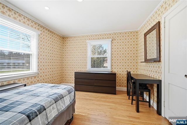 194 Ramapo Valley Road, Oakland, NJ 07436