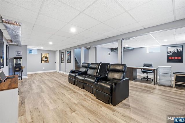 194 Ramapo Valley Road, Oakland, NJ 07436