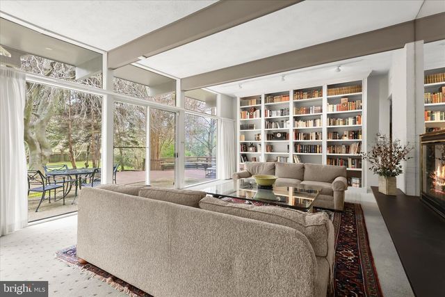 3603 WOODVALLEY DR, Baltimore, MD 21208