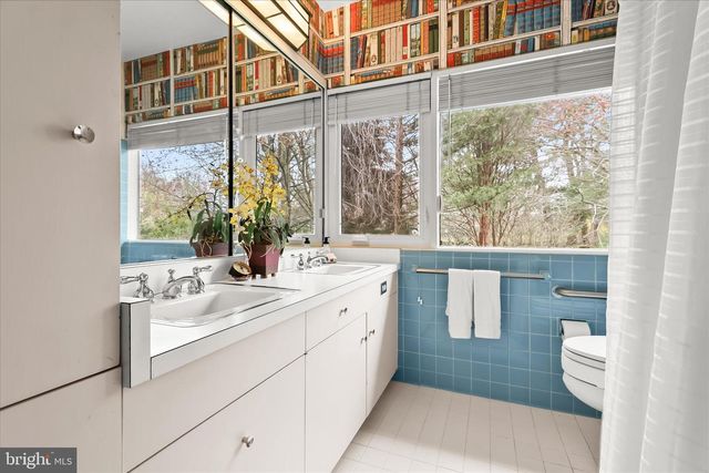 3603 WOODVALLEY DR, Baltimore, MD 21208