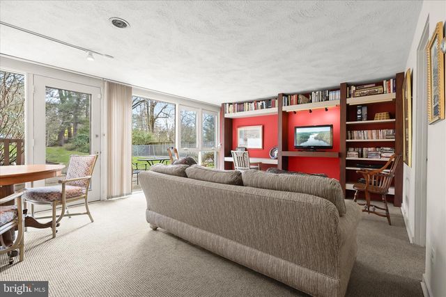 3603 WOODVALLEY DR, Baltimore, MD 21208