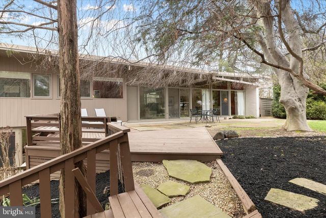 3603 WOODVALLEY DR, Baltimore, MD 21208