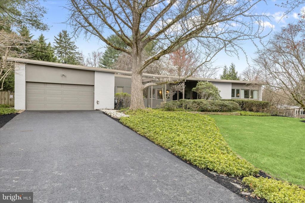 3603 WOODVALLEY DR, Baltimore, MD 21208