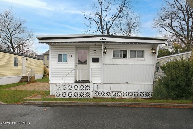 14 Monique Circle, Hazlet, NJ 07730