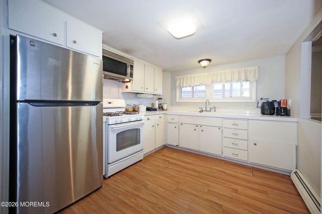 14 Monique Circle, Hazlet, NJ 07730