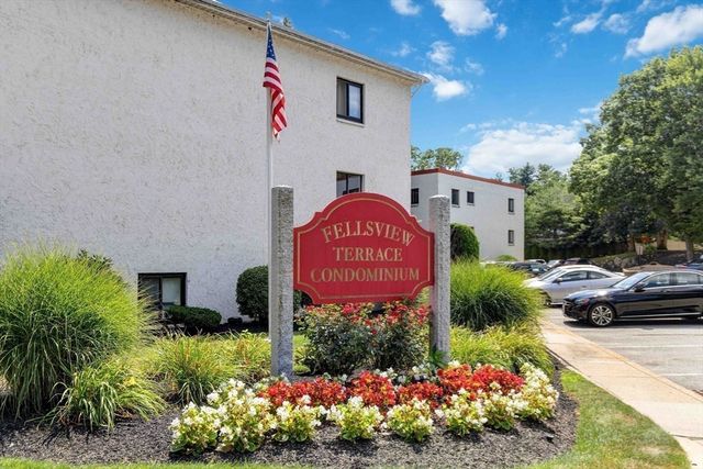 210 Fellsview Terrace 212, Stoneham, MA 02180