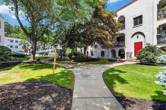 210 Fellsview Terrace 212, Stoneham, MA 02180