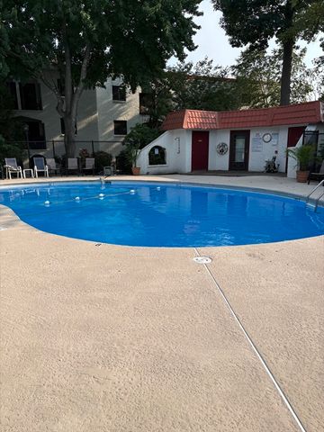 210 Fellsview Terrace 212, Stoneham, MA 02180