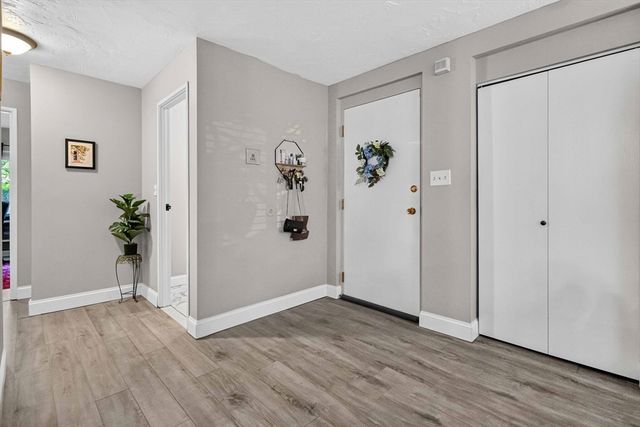 210 Fellsview Terrace 212, Stoneham, MA 02180