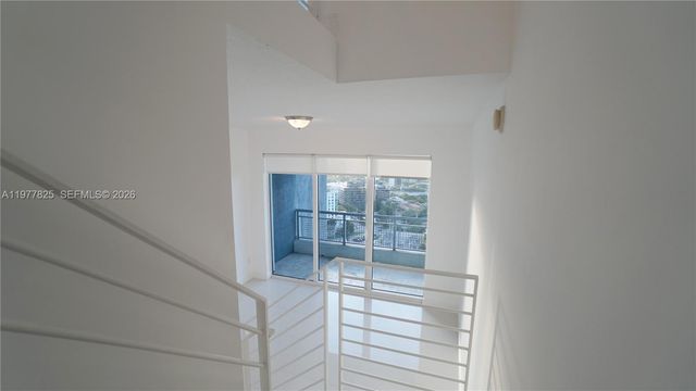 60 SW 13th St 2215, Miami, FL 33130