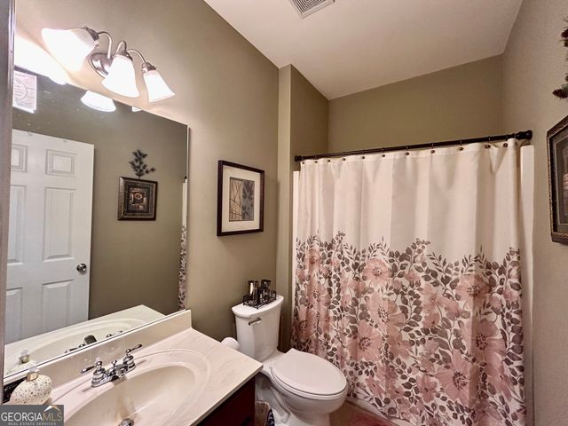 2420 Brynlyn Woods Drive NE, Conyers, GA 30013