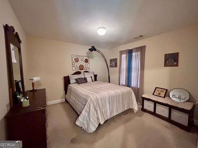 2420 Brynlyn Woods Drive NE, Conyers, GA 30013