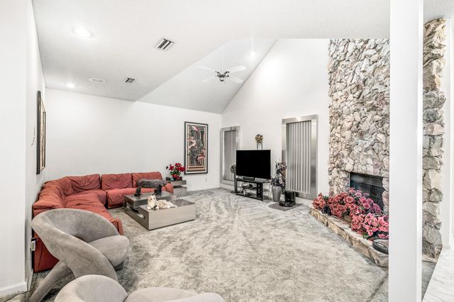 22589 Esplanada Drive, Boca Raton, FL 33433