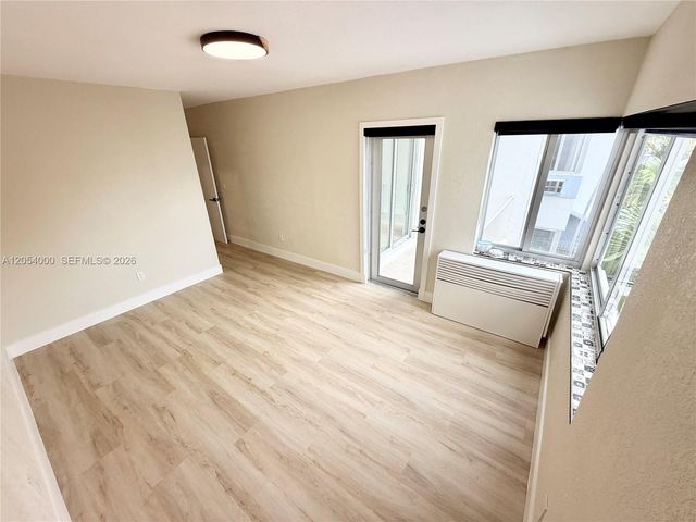 641 Espanola Way 17, Miami Beach, FL 33139