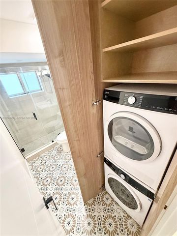 641 Espanola Way 17, Miami Beach, FL 33139