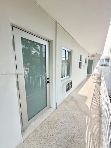 641 Espanola Way 17, Miami Beach, FL 33139