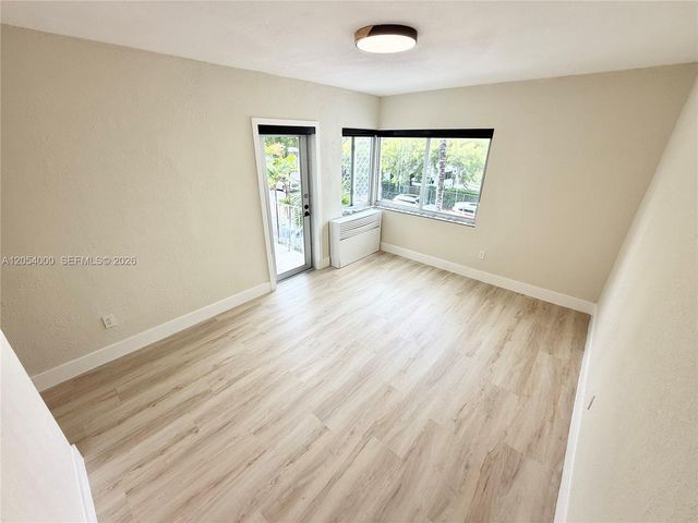 641 Espanola Way 17, Miami Beach, FL 33139