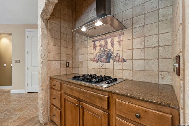 283 Shady Grove Dr, Bulverde, TX 78163