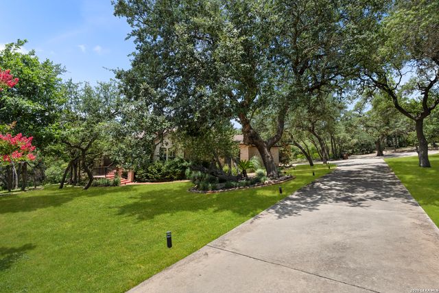 283 Shady Grove Dr, Bulverde, TX 78163
