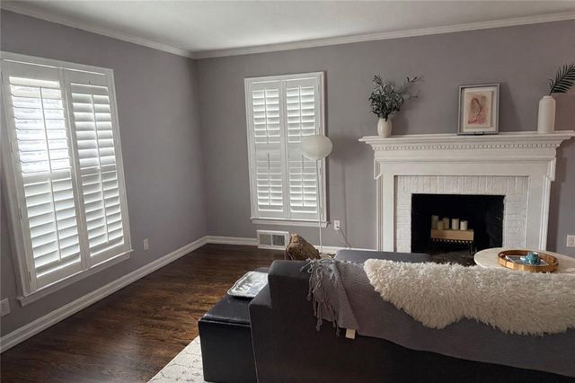 2114 W 79TH Terrace, Prairie Village, KS 66208